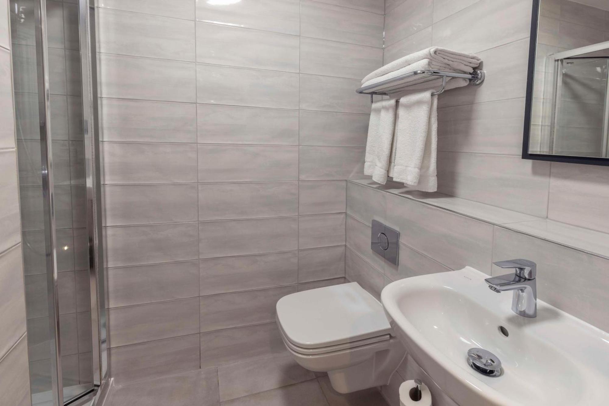 Best Western Kensington Olympia Hotel Лондон Екстер'єр фото