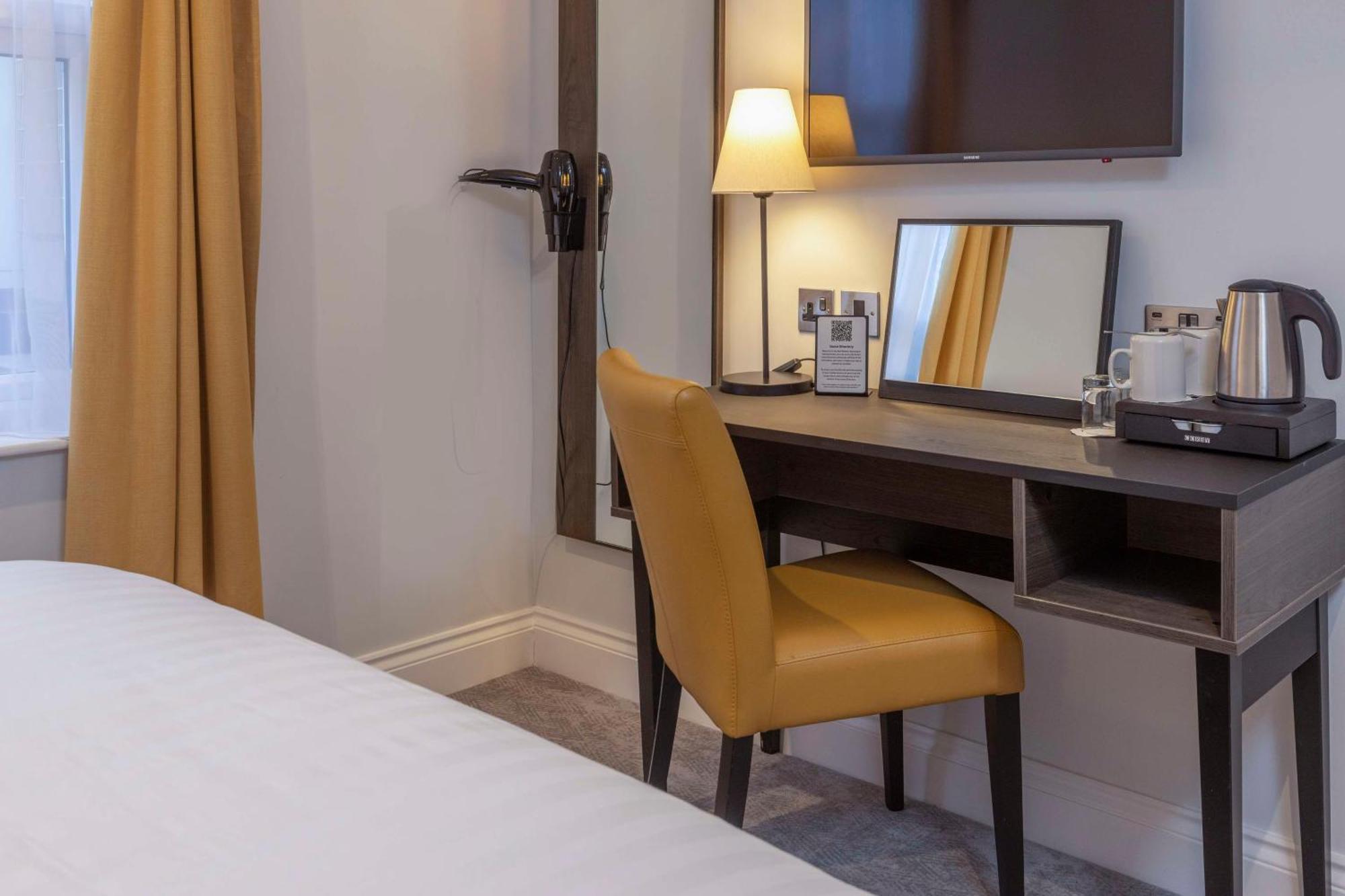 Best Western Kensington Olympia Hotel Лондон Екстер'єр фото