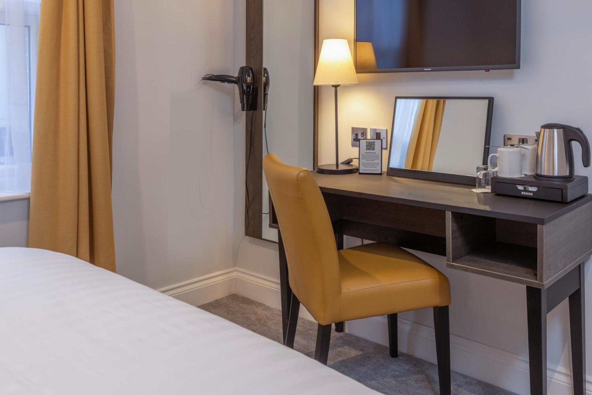Best Western Kensington Olympia Hotel Лондон Екстер'єр фото