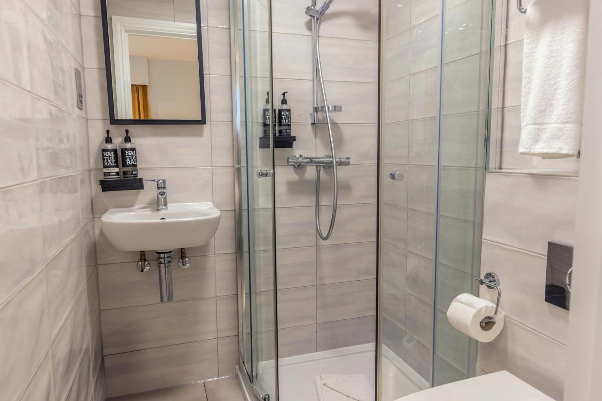 Best Western Kensington Olympia Hotel Лондон Екстер'єр фото