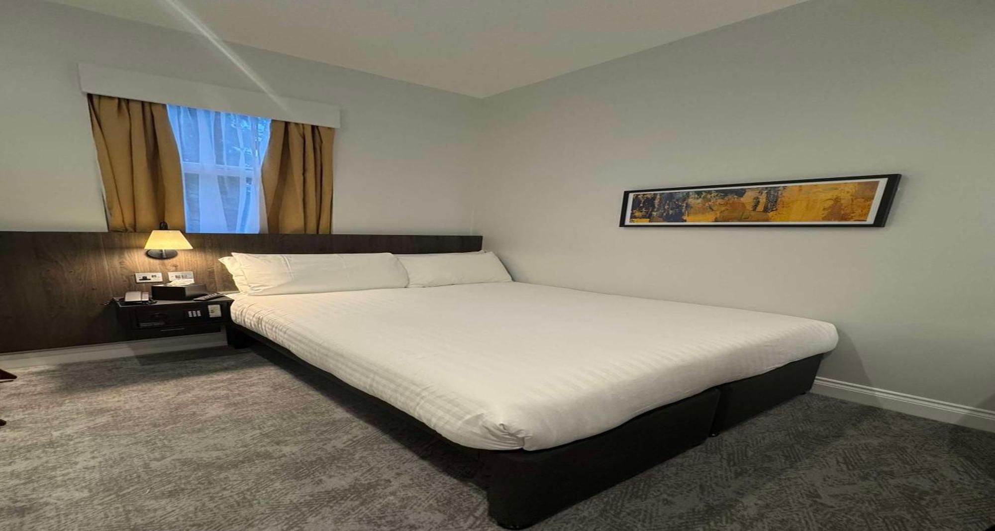 Best Western Kensington Olympia Hotel Лондон Екстер'єр фото